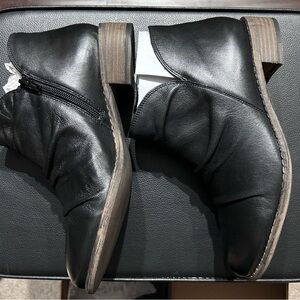 Black Leather Womens Boots